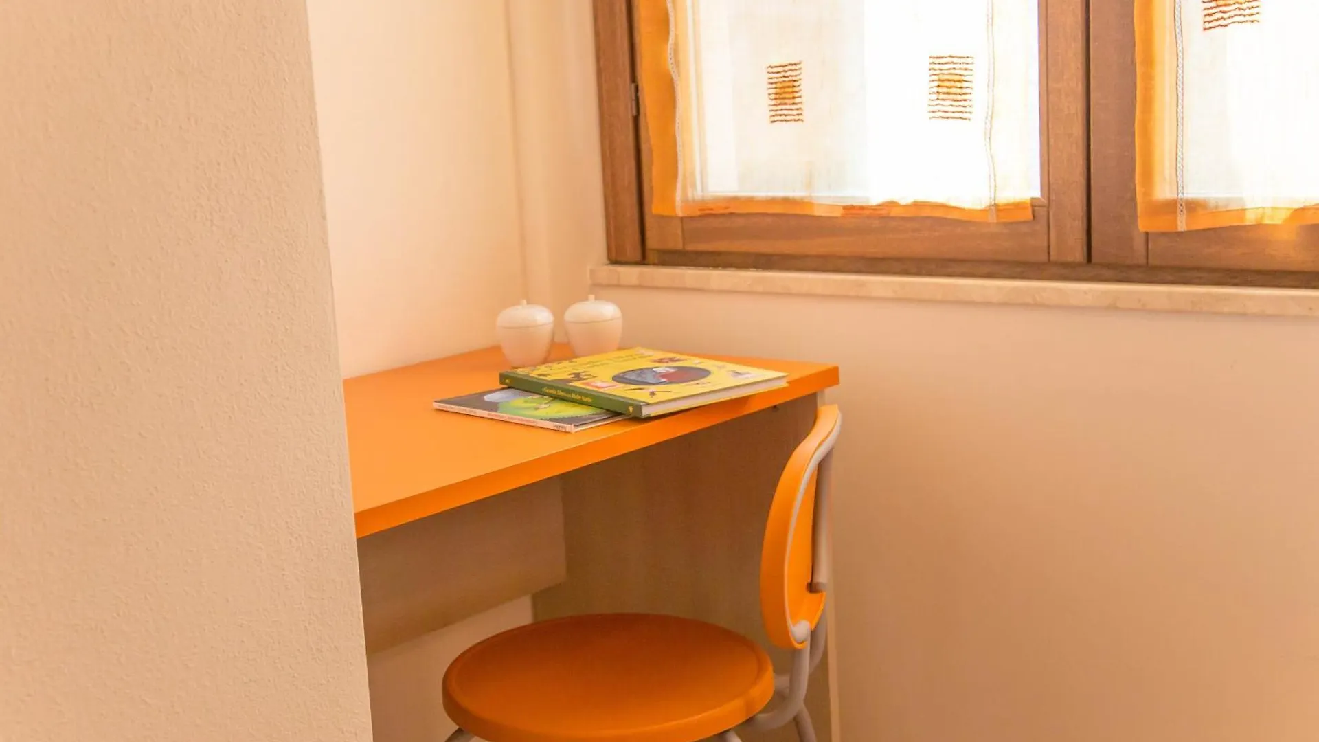 Casa Mary, A Pochi Passi Dal Mare Iun R9437 Apartment Cala Gonone