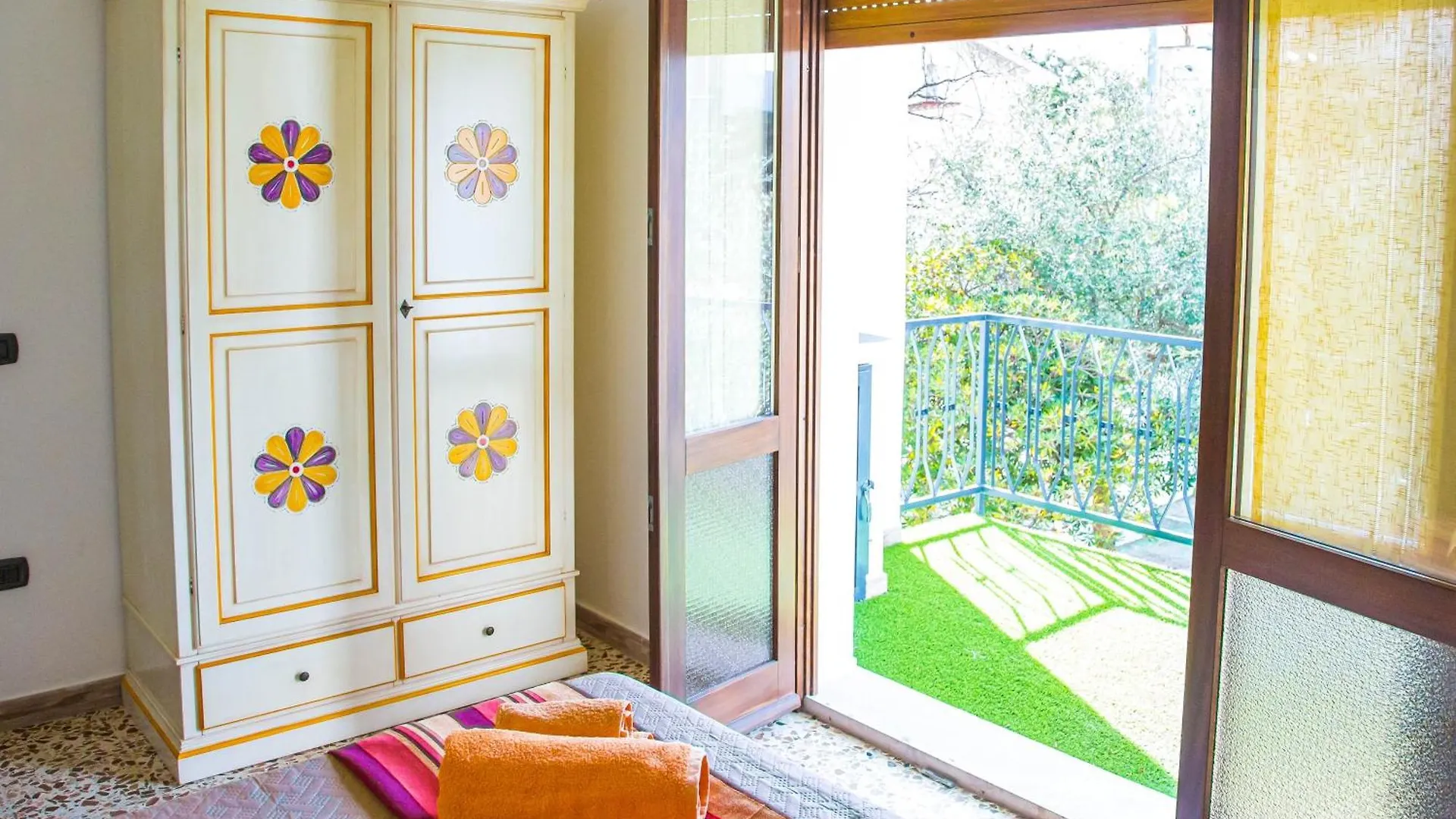 Casa Mary, A Pochi Passi Dal Mare Iun R9437 Apartment Cala Gonone